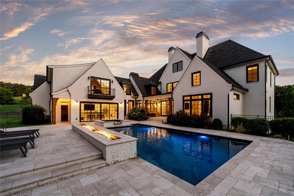 Canton, Georgia 30115, United States, 8 Bedrooms Bedrooms, ,9 BathroomsBathrooms,Residential,Active,170210