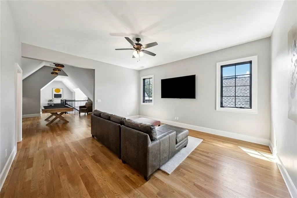 Canton, Georgia 30115, United States, 8 Bedrooms Bedrooms, ,9 BathroomsBathrooms,Residential,Active,170210