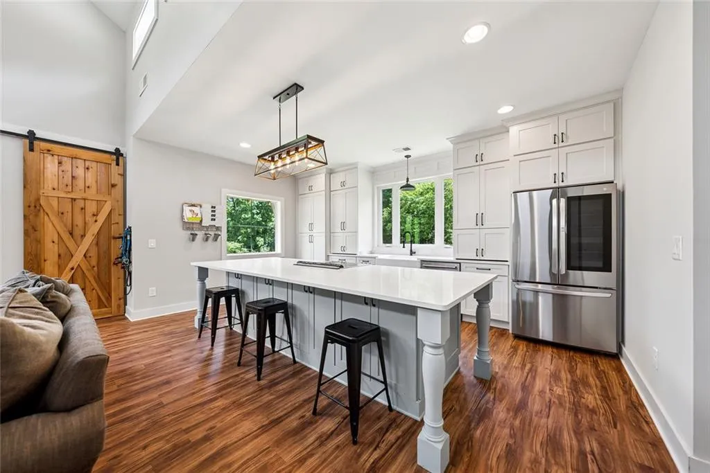 Canton, Georgia 30115, United States, 8 Bedrooms Bedrooms, ,9 BathroomsBathrooms,Residential,Active,170210