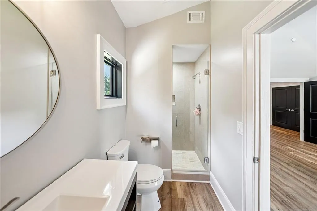 Canton, Georgia 30115, United States, 8 Bedrooms Bedrooms, ,9 BathroomsBathrooms,Residential,Active,170210