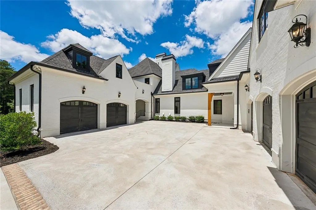 Canton, Georgia 30115, United States, 8 Bedrooms Bedrooms, ,9 BathroomsBathrooms,Residential,Active,170210