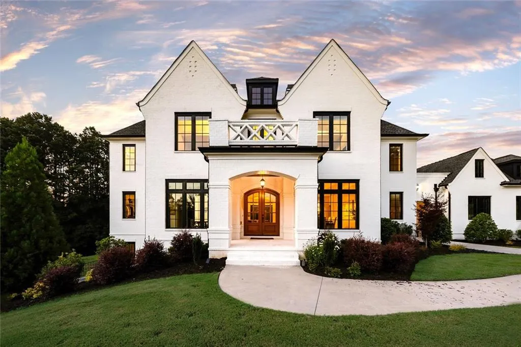 Canton, Georgia 30115, United States, 8 Bedrooms Bedrooms, ,9 BathroomsBathrooms,Residential,Active,170210