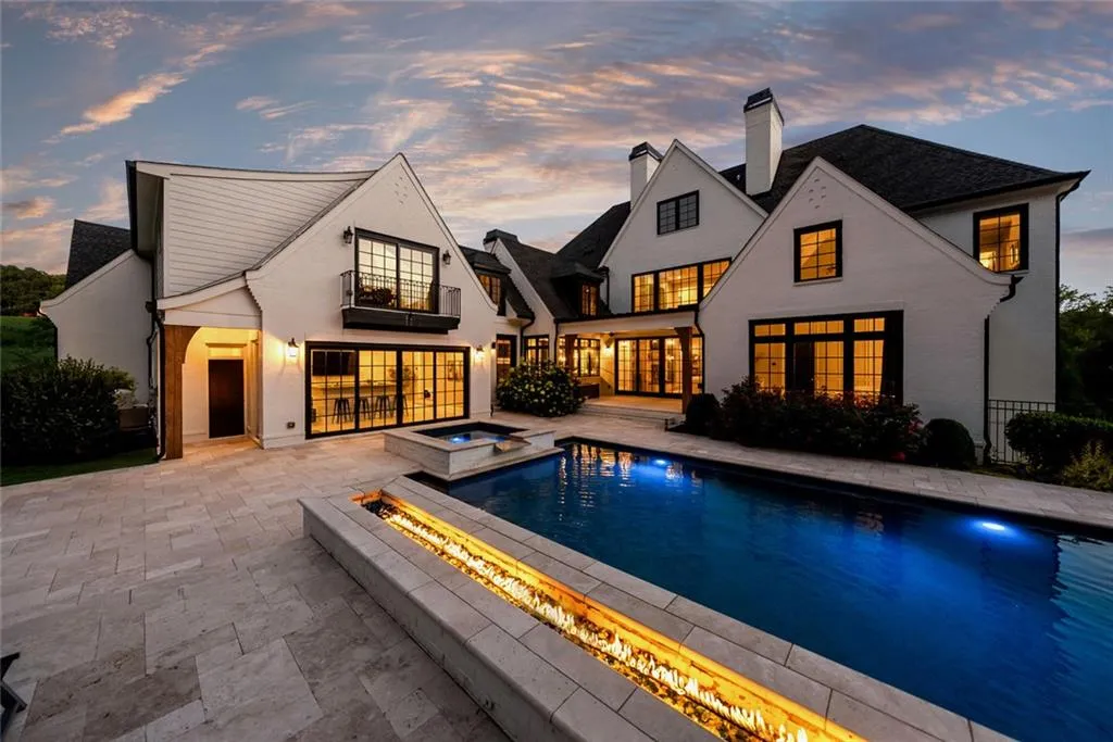 Canton, Georgia 30115, United States, 8 Bedrooms Bedrooms, ,9 BathroomsBathrooms,Residential,Active,170210