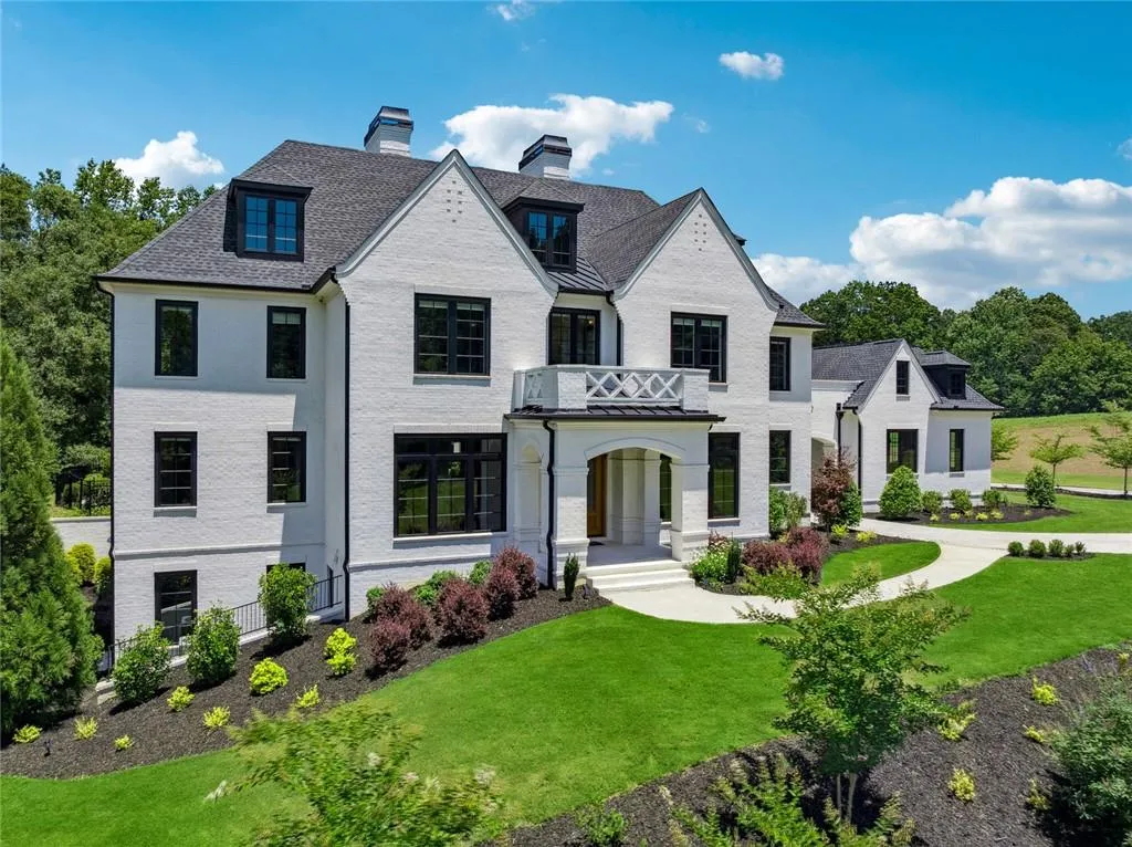 Canton, Georgia 30115, United States, 8 Bedrooms Bedrooms, ,9 BathroomsBathrooms,Residential,Active,170210