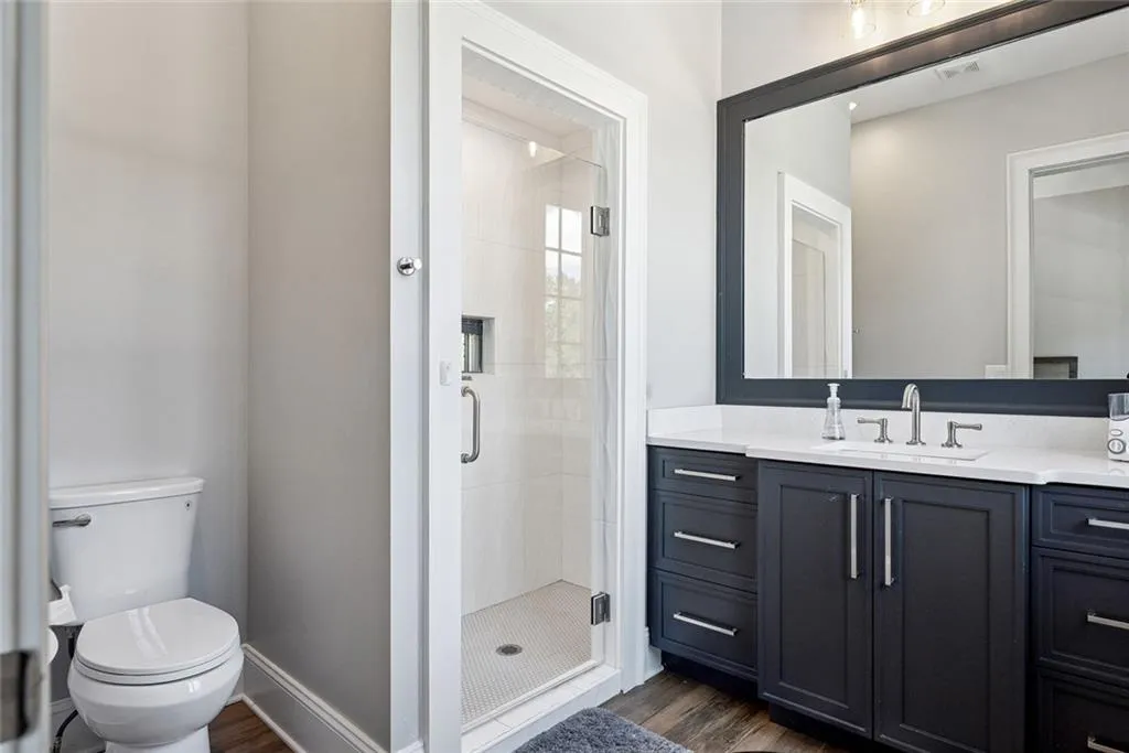 Canton, Georgia 30115, United States, 8 Bedrooms Bedrooms, ,9 BathroomsBathrooms,Residential,Active,170210