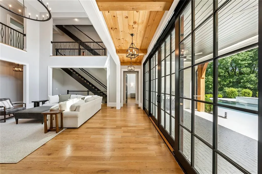 Canton, Georgia 30115, United States, 8 Bedrooms Bedrooms, ,9 BathroomsBathrooms,Residential,Active,170210