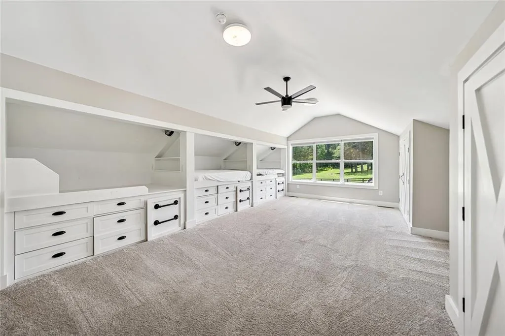 Canton, Georgia 30115, United States, 8 Bedrooms Bedrooms, ,9 BathroomsBathrooms,Residential,Active,170210