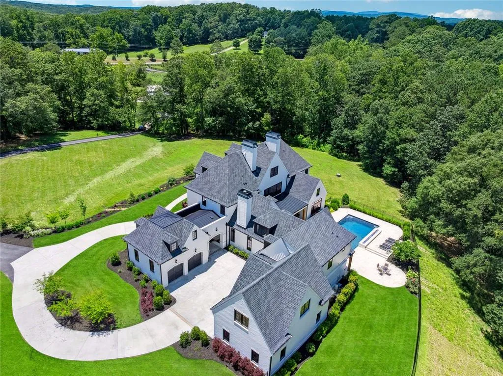 Canton, Georgia 30115, United States, 8 Bedrooms Bedrooms, ,9 BathroomsBathrooms,Residential,Active,170210