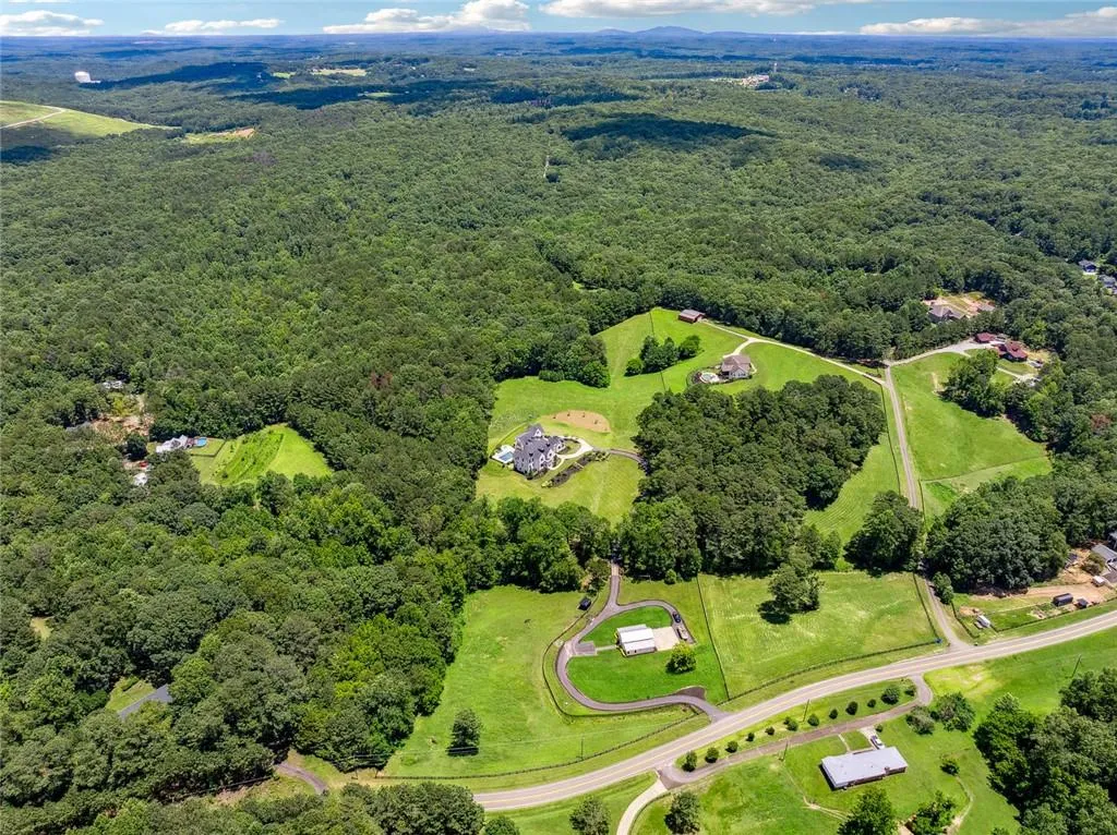 Canton, Georgia 30115, United States, 8 Bedrooms Bedrooms, ,9 BathroomsBathrooms,Residential,Active,170210