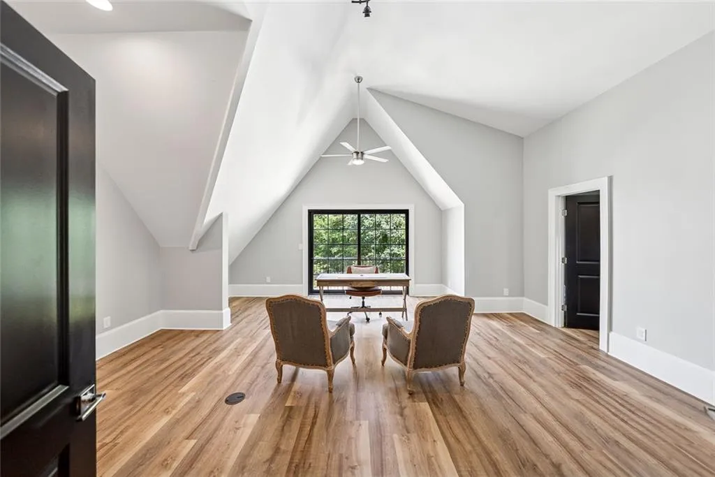 Canton, Georgia 30115, United States, 8 Bedrooms Bedrooms, ,9 BathroomsBathrooms,Residential,Active,170210