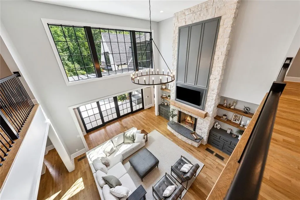 Canton, Georgia 30115, United States, 8 Bedrooms Bedrooms, ,9 BathroomsBathrooms,Residential,Active,170210