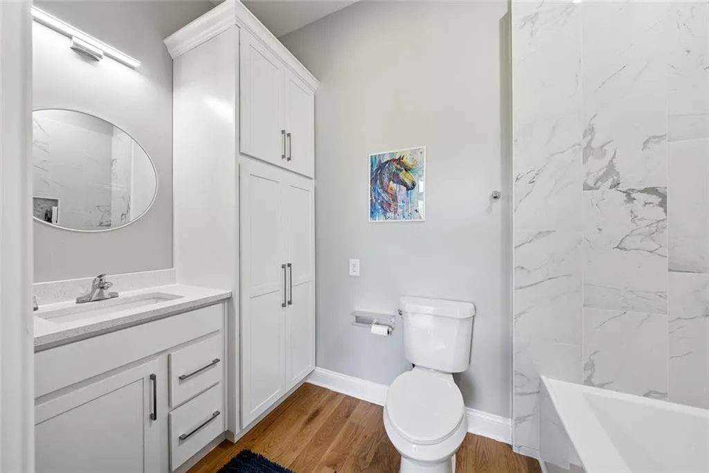 Canton, Georgia 30115, United States, 8 Bedrooms Bedrooms, ,9 BathroomsBathrooms,Residential,Active,170210