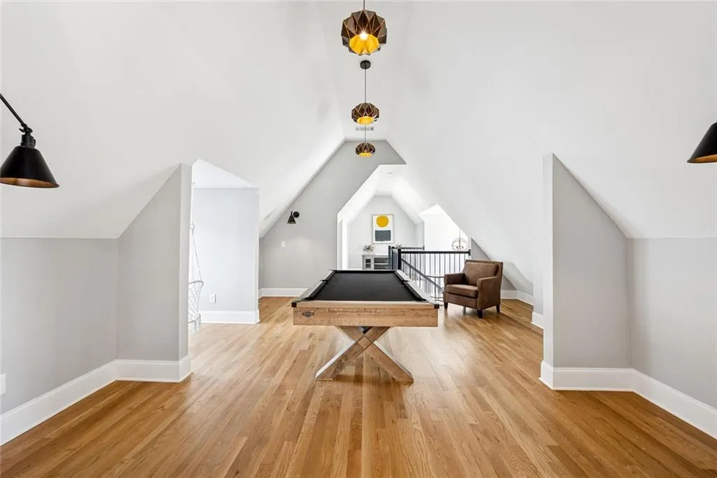 Canton, Georgia 30115, United States, 8 Bedrooms Bedrooms, ,9 BathroomsBathrooms,Residential,Active,170210