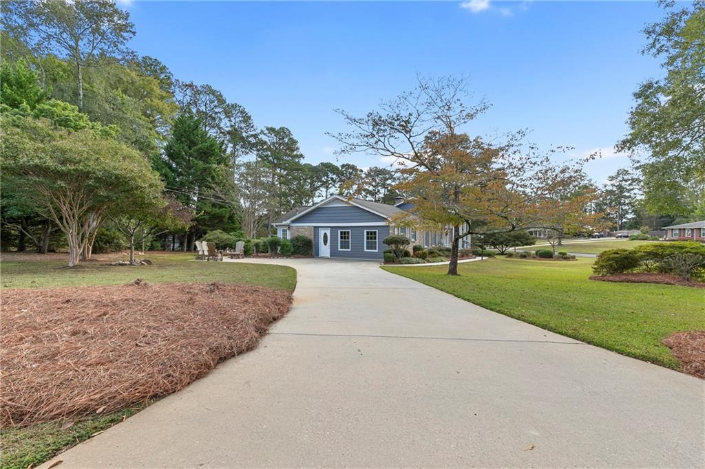 332 Plantation Circle