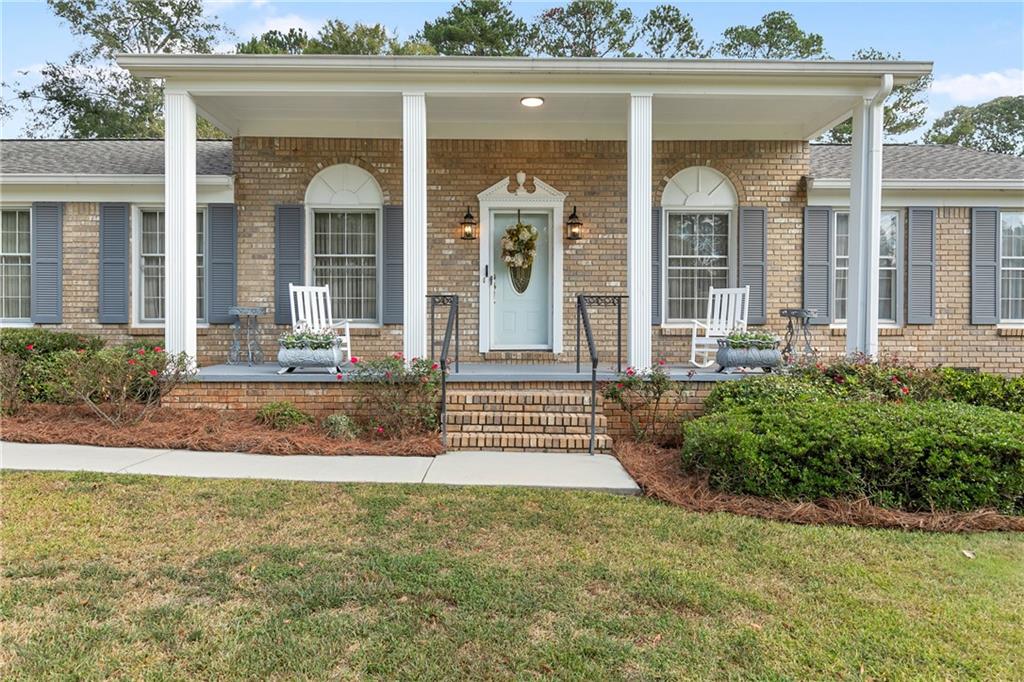 332 Plantation Circle