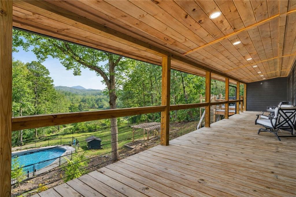 11 Collins Hollow Cove