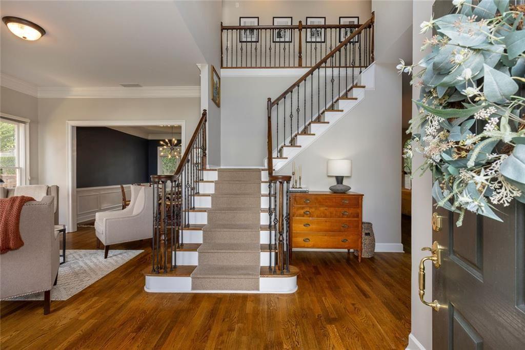 2322 Valley Brook Way NE