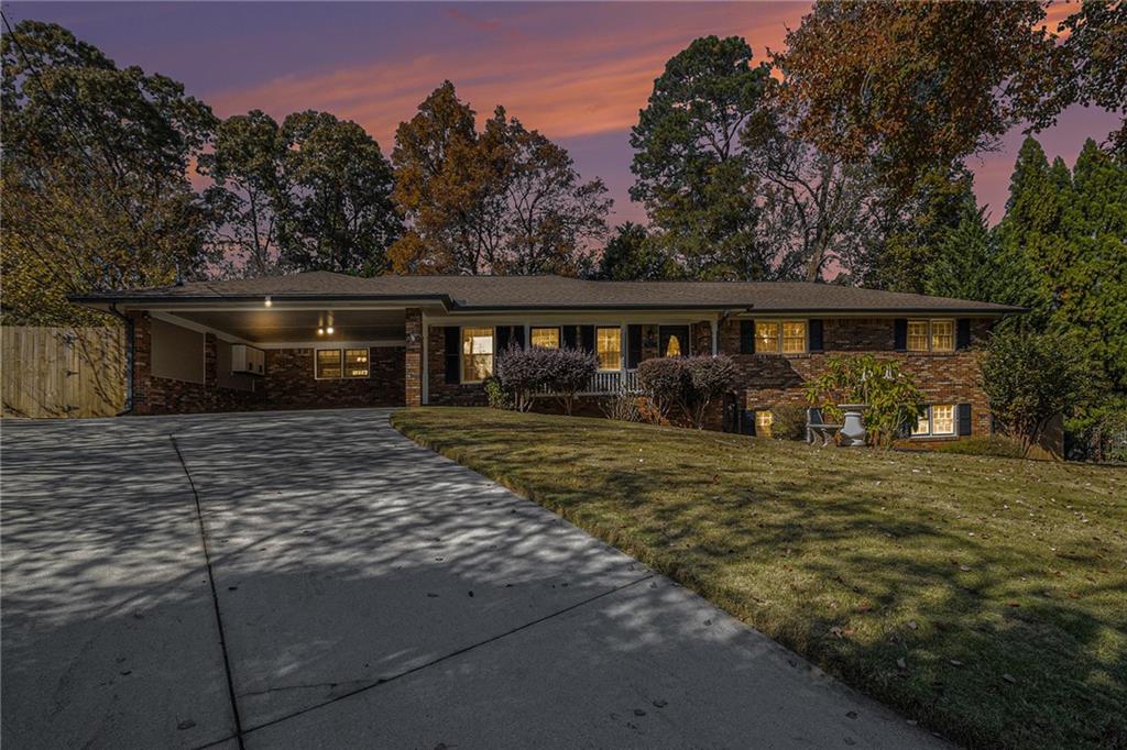 923 Tall Pine Court SW