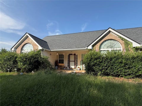 Homes For Sale - 4404 Lowden Pt. Point<br/> Gainesville, GA 30506