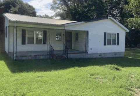 Homes For Sale - 7 Pine Avenue<br/> Butler, GA 31006