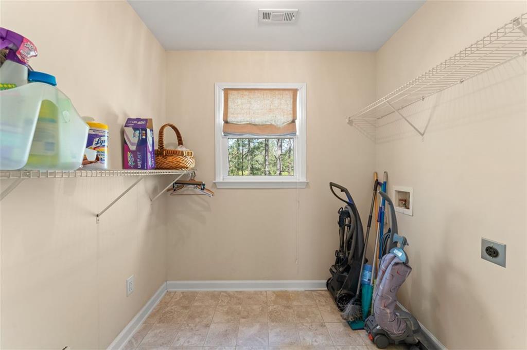 550 Vinings Springs Drive, Mableton, Georgia image 35