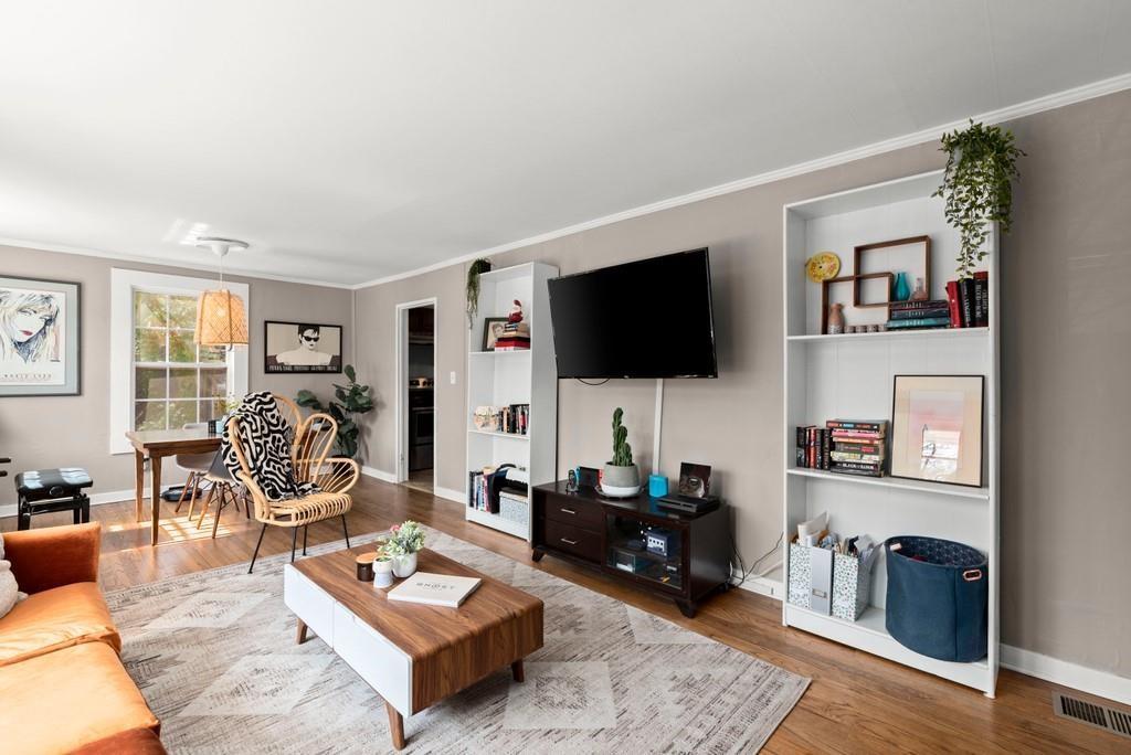 781 Bridgewater Street SW