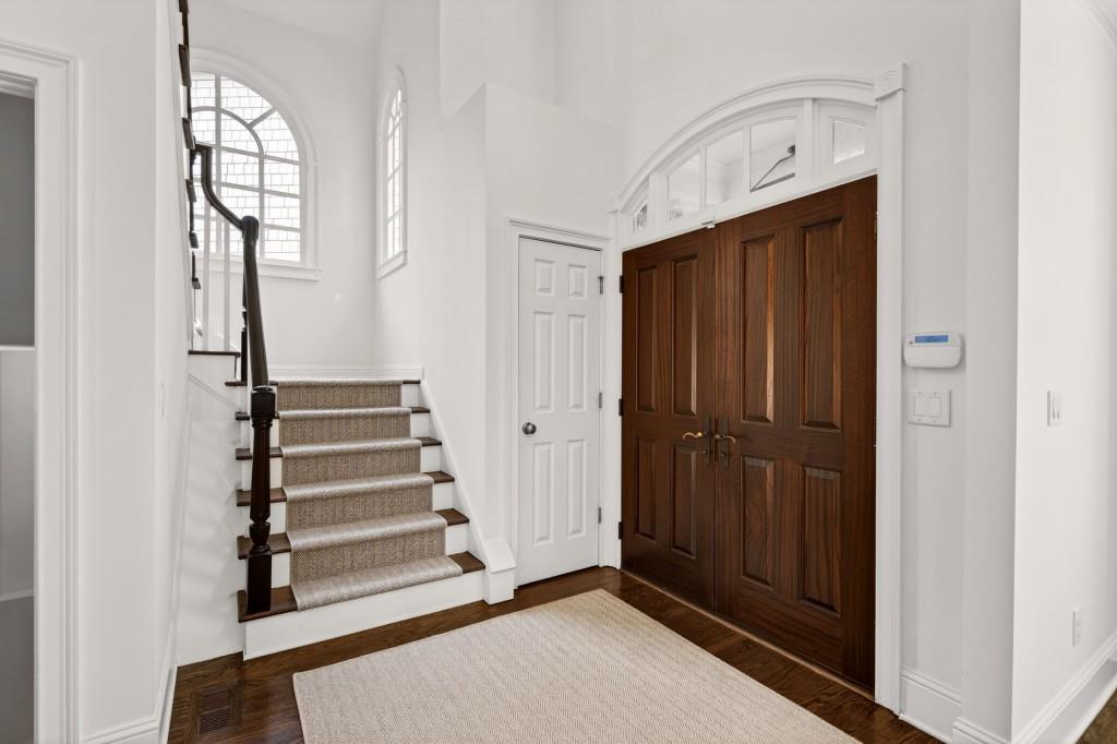 16 Conifer Circle NE