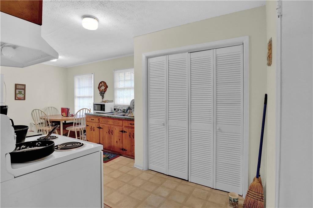 5868 Ash Street, Forest Park, Georgia image 7