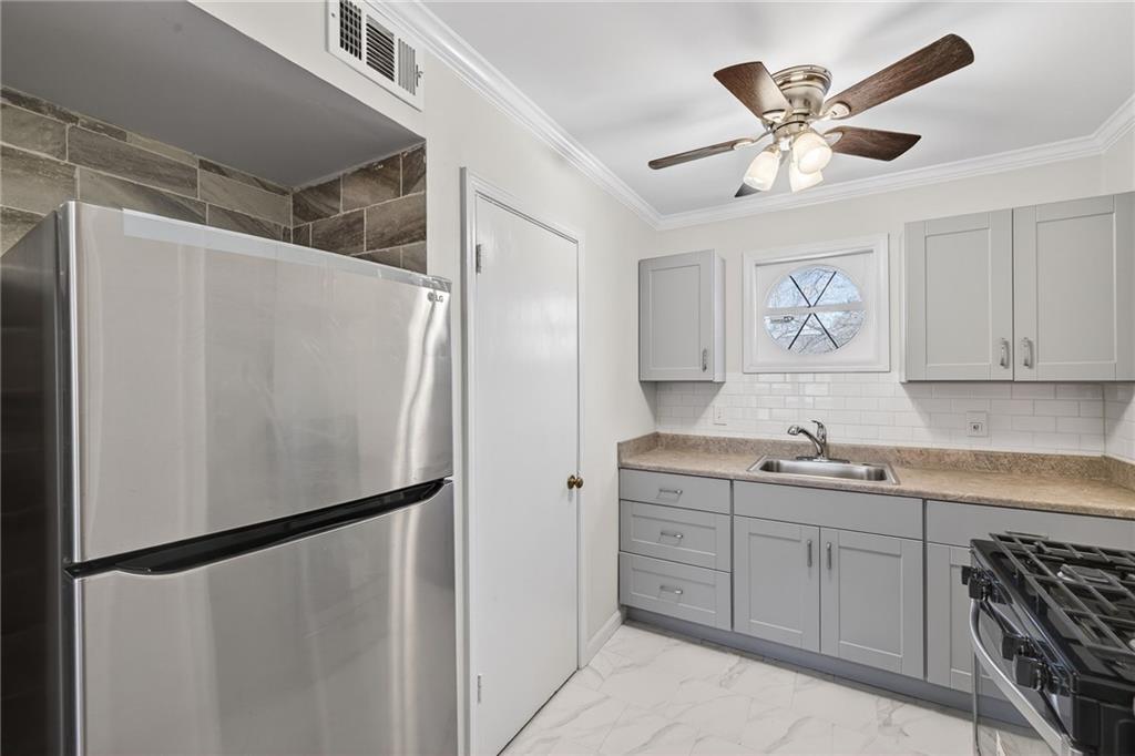 5400 Roswell Road G3