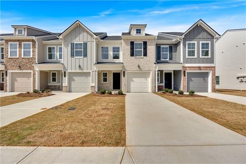 A home in Adairsville