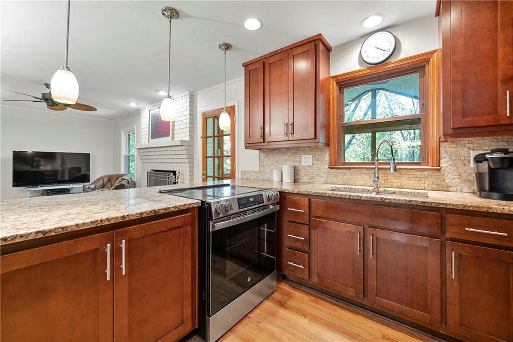 205 Corinth Court, Roswell, Georgia image 10