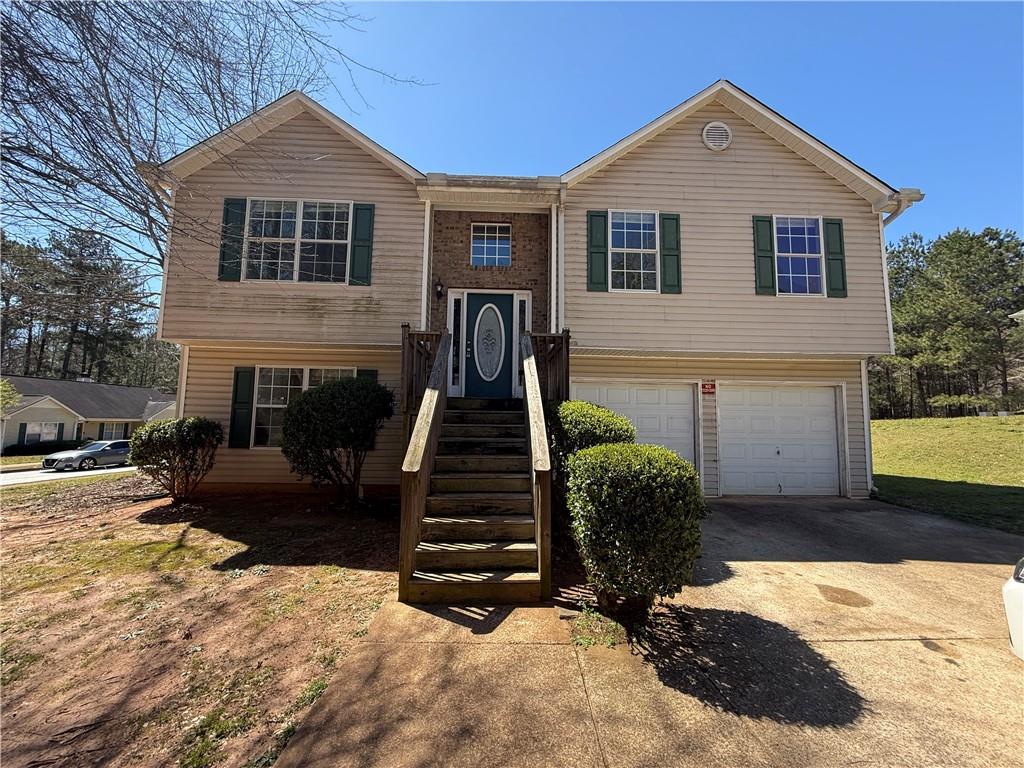 8302 N Sterling Lakes Drive, Covington, Georgia image 1