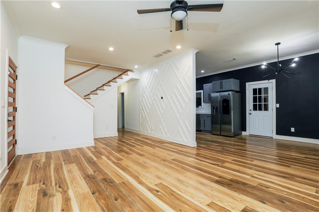 3040 Valley Circle