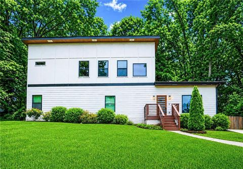 Photo of 3040 Valley Circle, Decatur, GA 30033 (MLS # 7760618)