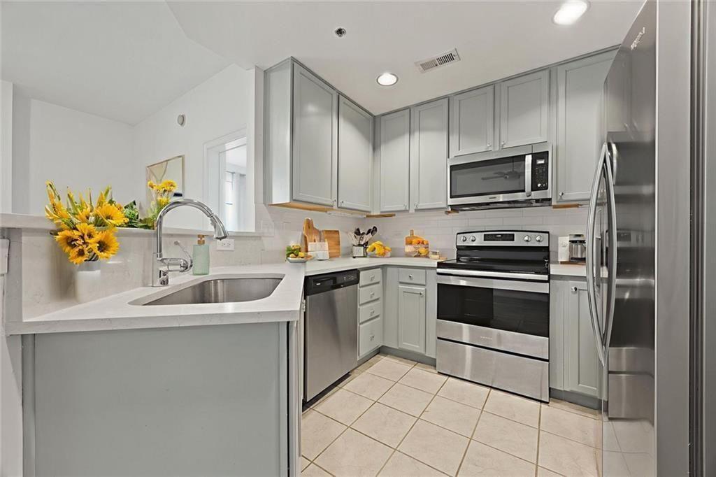 285 Centennial Olympic Park Drive NW 903