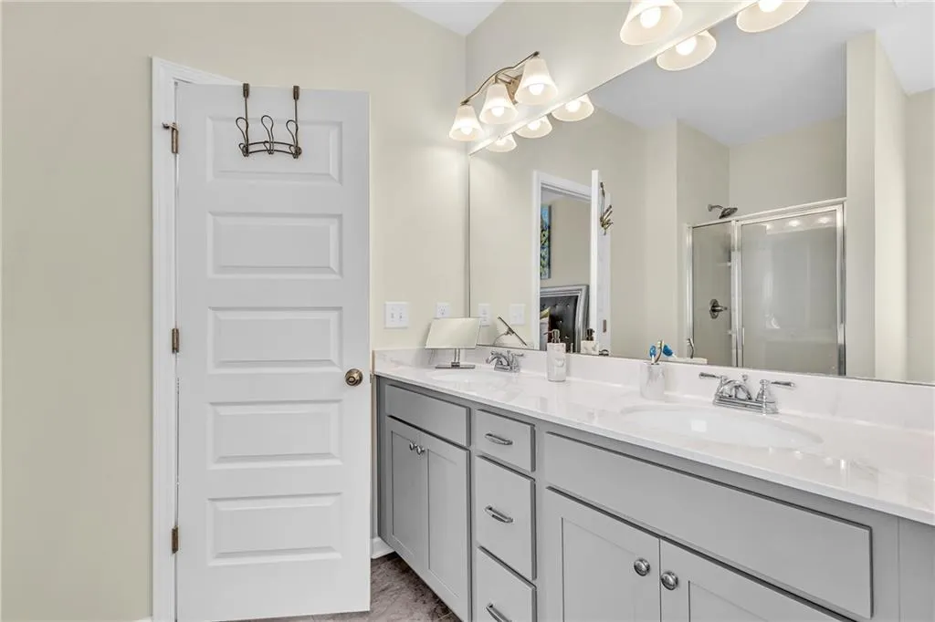 Covington, Georgia 30014, United States, 3 Bedrooms Bedrooms, ,3 BathroomsBathrooms,Residential,Active,21770