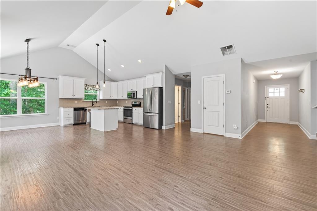 2565 Aaron Court