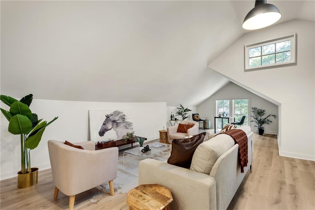 901 Argonne Avenue NE B