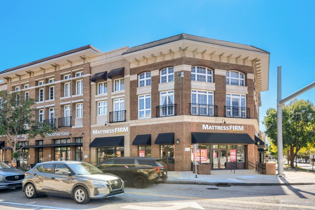 1221 Caroline Street NE 211