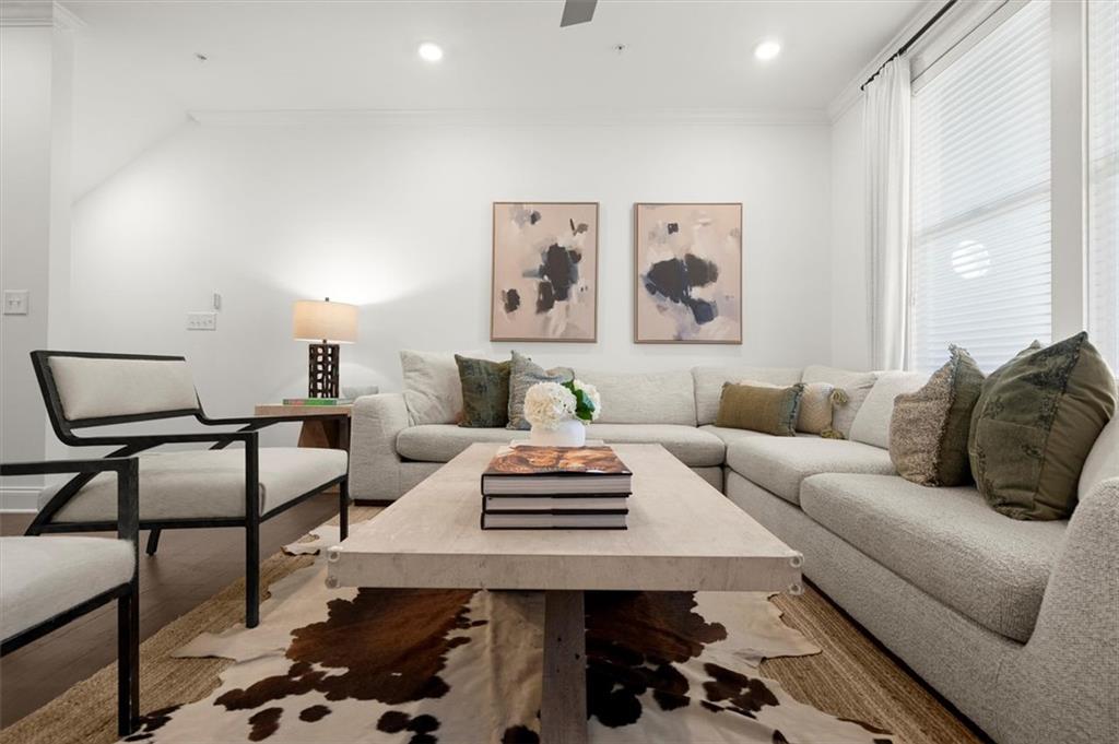 6524 BEACON Drive