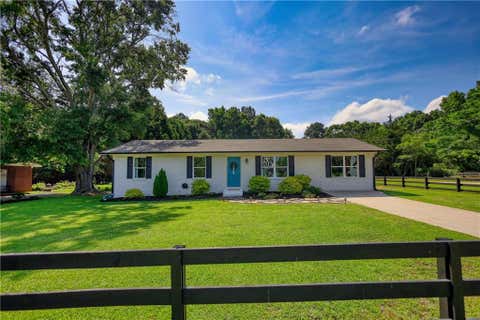Homes For Sale - 3417 Highway 11 South<br/> Mansfield, GA 30055