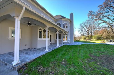 A home in Calhoun