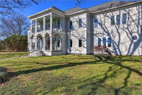 A home in Calhoun