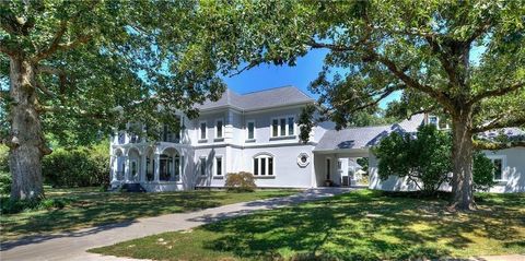 A home in Calhoun