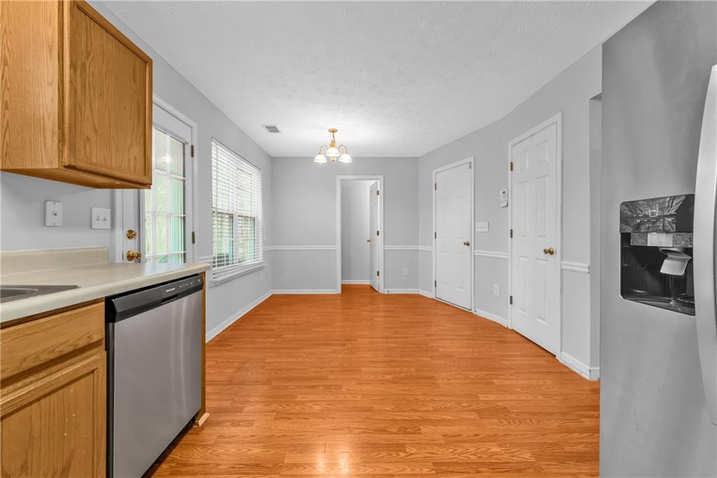 4315 Summit Heights Drive, Snellville, Georgia image 9