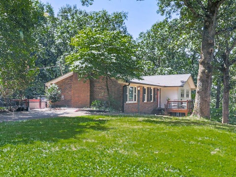 Homes For Sale - 132 Little Brook Drive<br/> Woodstock, GA 30188