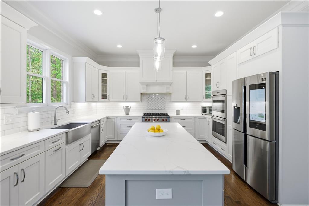 Johns Creek, Georgia, 30097, United States, 6 Bedrooms Bedrooms, ,7 BathroomsBathrooms,Residential,Active,2038193