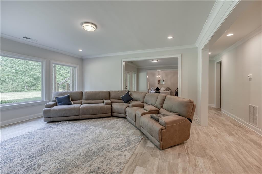 Johns Creek, Georgia, 30097, United States, 6 Bedrooms Bedrooms, ,7 BathroomsBathrooms,Residential,Active,2038193