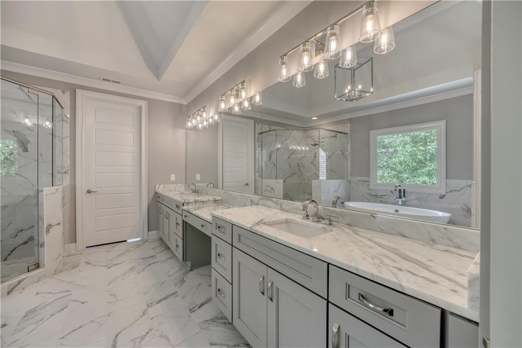 Johns Creek, Georgia, 30097, United States, 6 Bedrooms Bedrooms, ,7 BathroomsBathrooms,Residential,Active,2038193