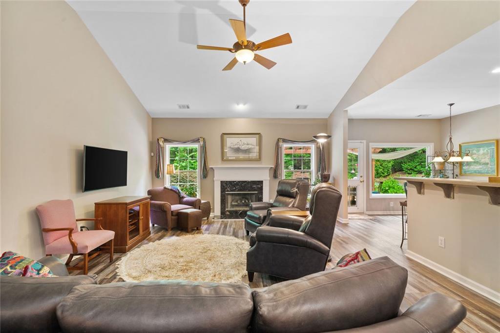 LONGMONT AT SUGARLOAF - Residential